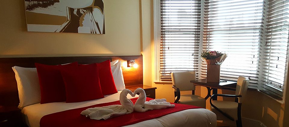 Gay Bars, Clubs & Attractions in Brighton New Steine Hotel Gay Bars, Clubs & Attractions in Brighton New Steine Hotel